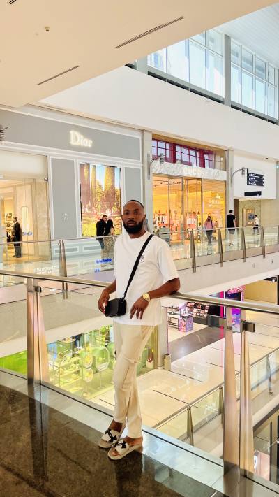 David 25 ans Dubaï  Emirats arabes unis