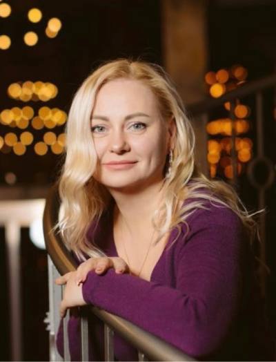 Irina 41 ans Krasnoyarsk Russie