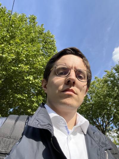Nicolas 33 лет Lille Франция