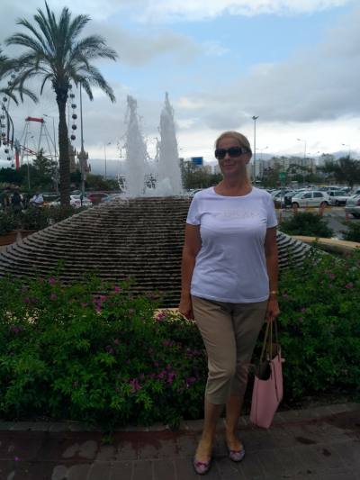 Elena 65 ans Minsk Biélorussie