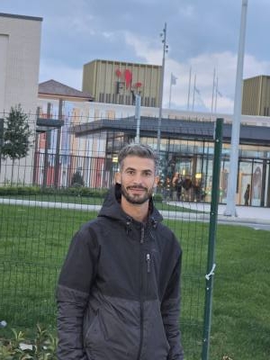 Cédric 34 лет Tiaret  Алжир