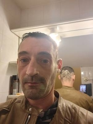 Jerome 42 лет Vinay Франция