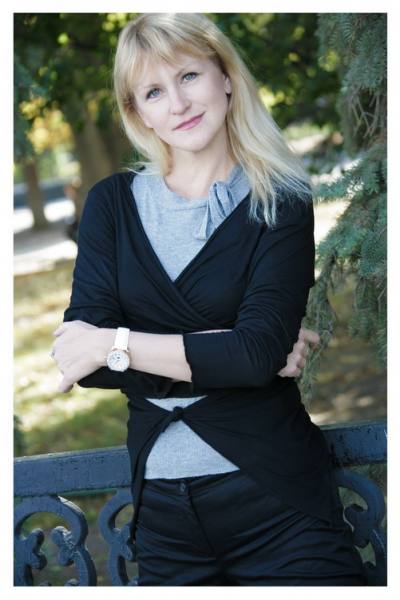 Helen 62 ans Saratov Russie