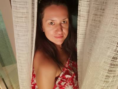 Olga 46 ans Kharkiv  Ukraine