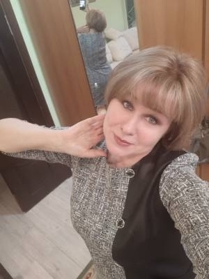 Iren 59 ans Moscou Russie
