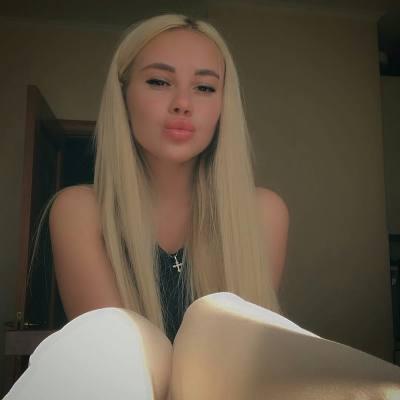 Olena 23 ans Dnipropetrovsk Ukraine