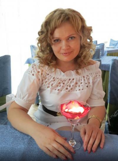 Elena 46 ans Taganrog Russie