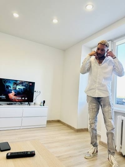 Alvin 27 ans Minsk Biélorussie