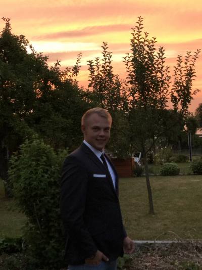 Julian 27 лет Paderborn Германия