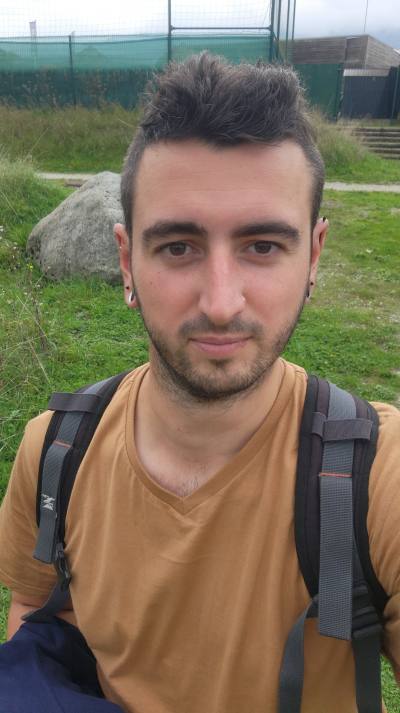 Jordan 29 лет Neydens Франция