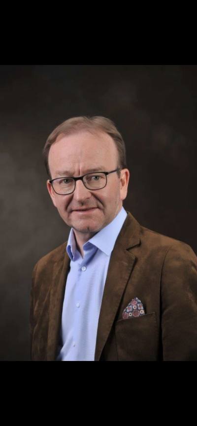 Eric 61 ans Oyonnax France