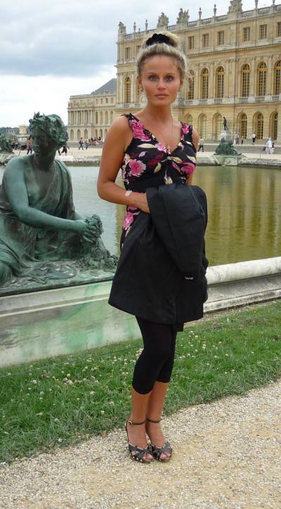 Elena 39 ans Kaliningrad Russie