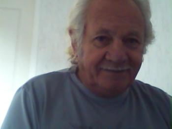 Nando 85 лет Toulon Франция