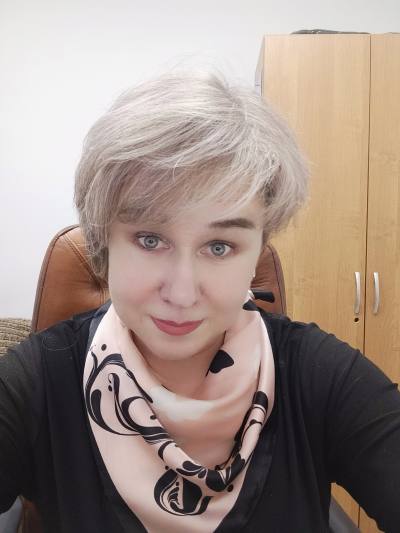 Iren 59 ans Moscou Russie