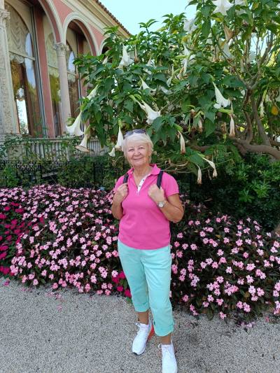 Liubov 69 ans Nice France