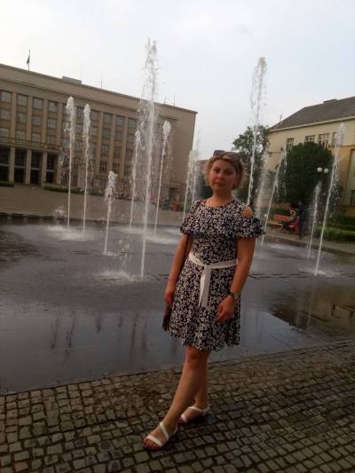 Elena 42 ans Kiev Ukraine