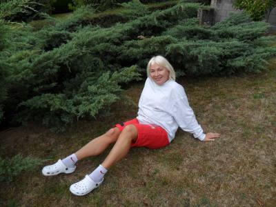Evgenya 64 ans Omsk Russie