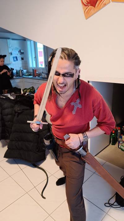 Emad 32 лет  Швейцария