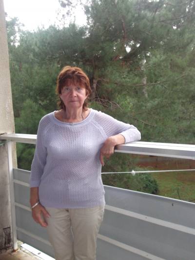 Tatiana 78 ans Cанкт-Петербург Russie