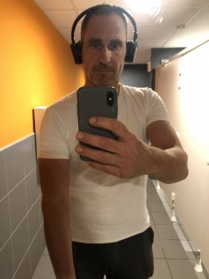 Bruno 46 лет Frejus  Франция