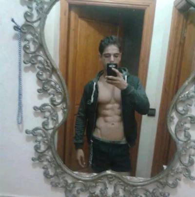 Hamza 28 лет  Марокко