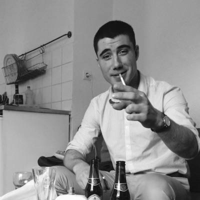 Etienne 33 лет Paris Франция