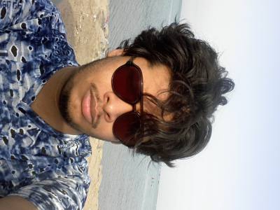 Ahmed memo 28 ans Madina El Monawara Arabie saoudite