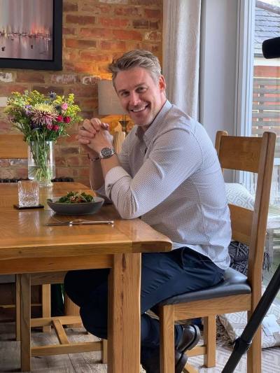 Michel 47 лет Dijon Франция