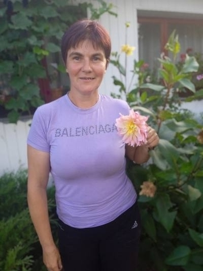 Галина 43 ans  Жовква Ukraine