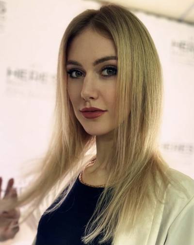 Olena 37 ans Brovaru Ukraine