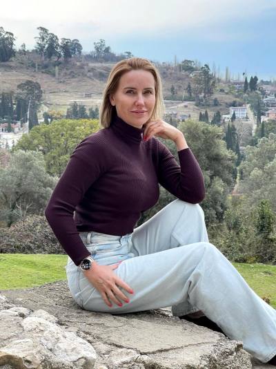 Maria 47 ans Poltava Ukraine