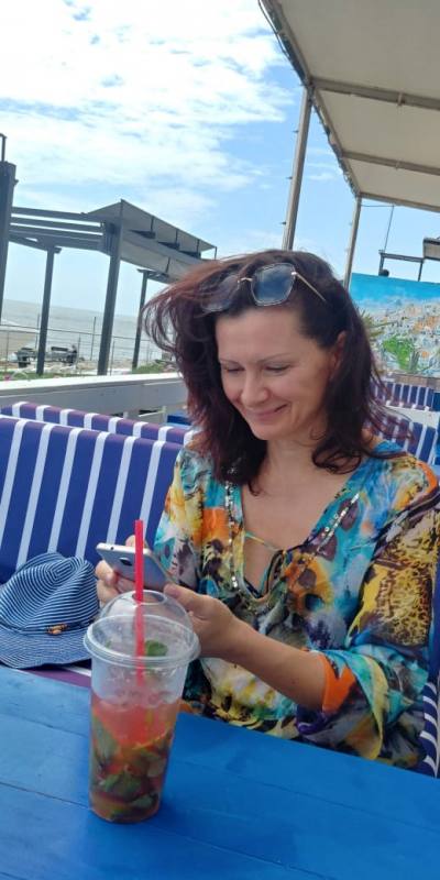 Elena 50 ans Krasnodar Russie