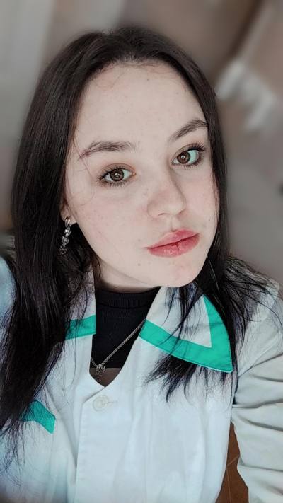 Анна 19 ans Берлин Allemagne