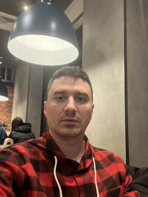 Ruslan 34 лет Marseille Франция