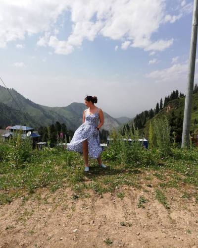 Elvira 47 ans Shymkent Kazakhstan