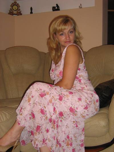 Alyona 58 years  Paris Grodno France