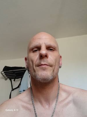Mirko 47 ans Herne Allemagne