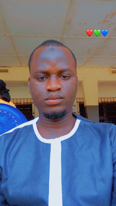 Mande 27 лет  Франция