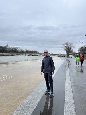 Ben 56 лет Paris Франция