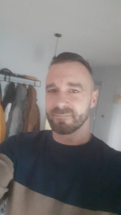 Yohan 37 лет Vendôme Франция