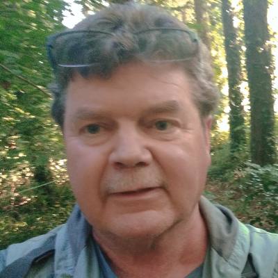 Noel 61 ans Saint Brieuc  France