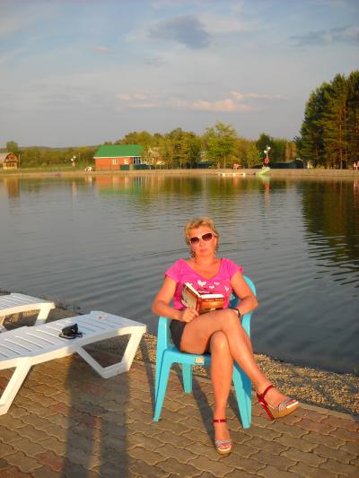 Marina 60 ans Ekaterinbourg Russie