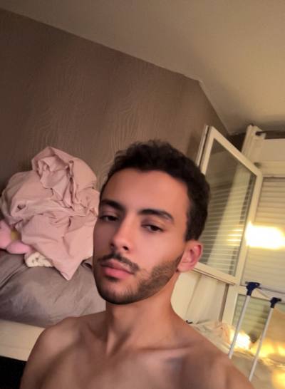 Shakib 21 лет Dijon Франция