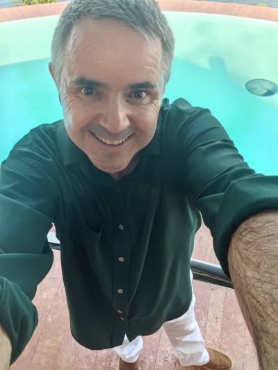 Roberto 57 лет Nice Франция