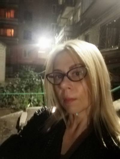 Oksana 55 ans Саратов Russie