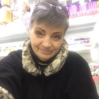 Elena 62 ans Киев Ukraine