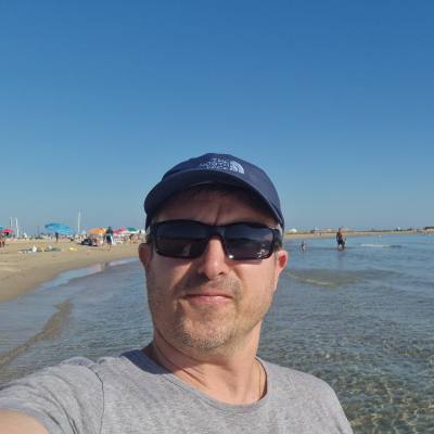 Salvador 51 ans Suria Espagne
