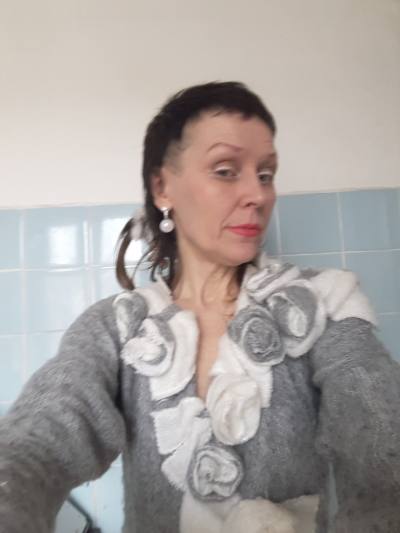 Lara 64 ans Hoвосибирск Russie