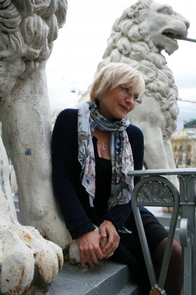 Larissa 60 ans Sanktpeterburg Russie