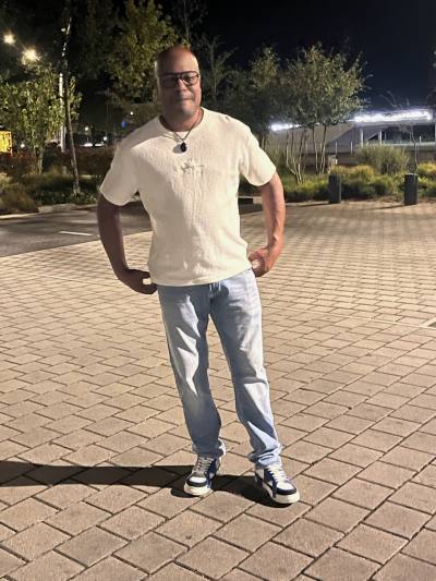 Florian 44 ans Saint Dizier France